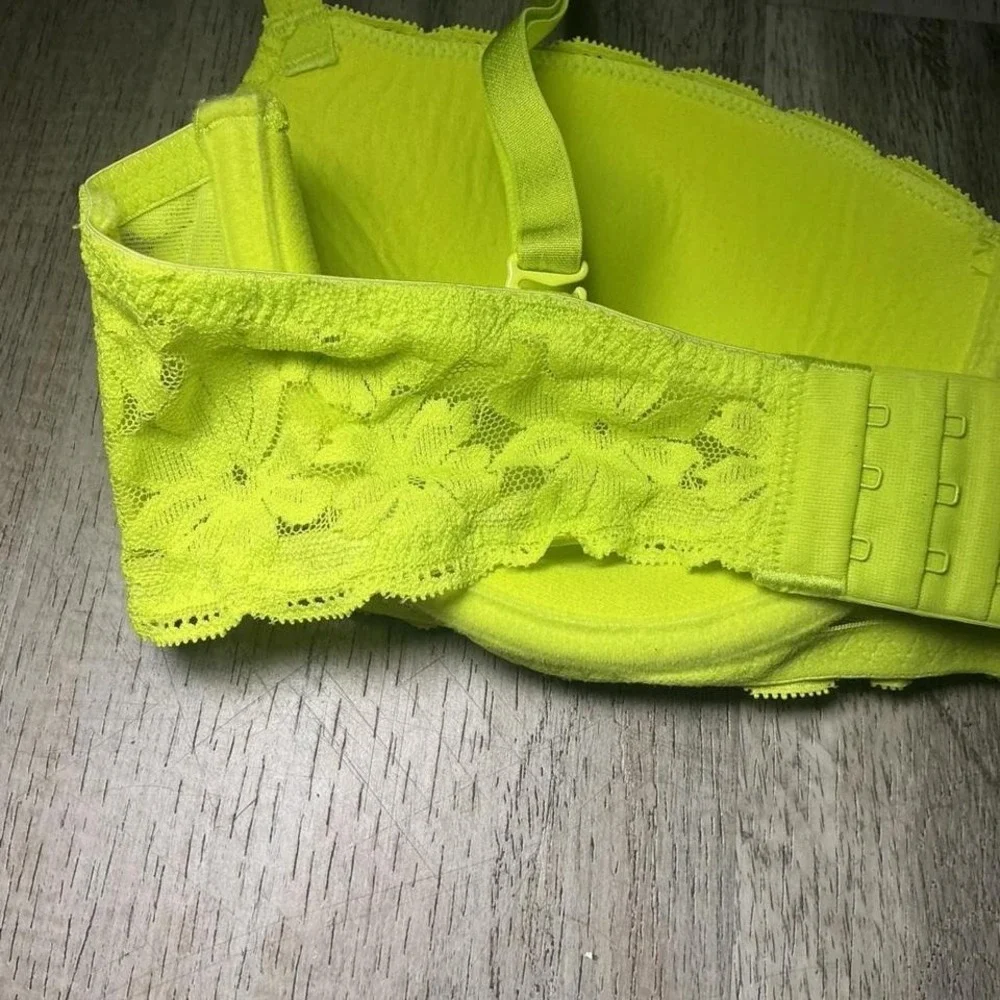 No Boundaries Lace Bra Size 36D Neon Yellow Lime Underwire Bold Everyday